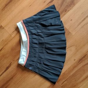 Nike FitDry Pleated Athletic Skirt with Built in Shorts Womens XS
